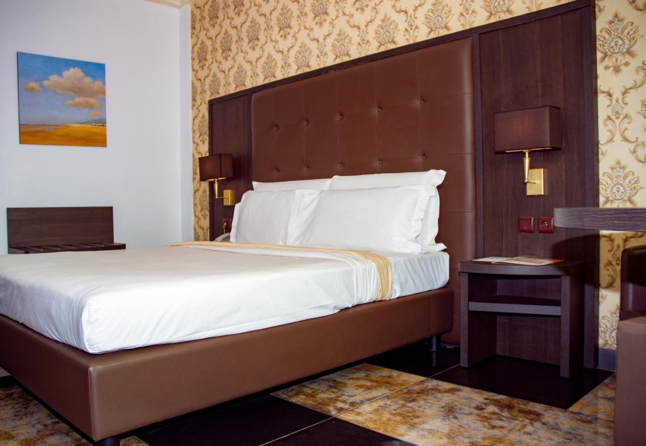 New Heaven Hotel Yaounde Luaran gambar