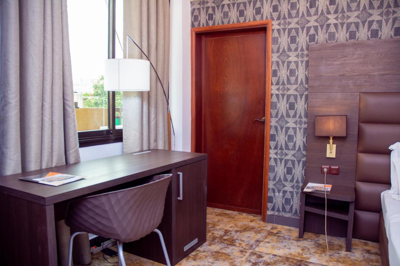 New Heaven Hotel Yaounde Luaran gambar