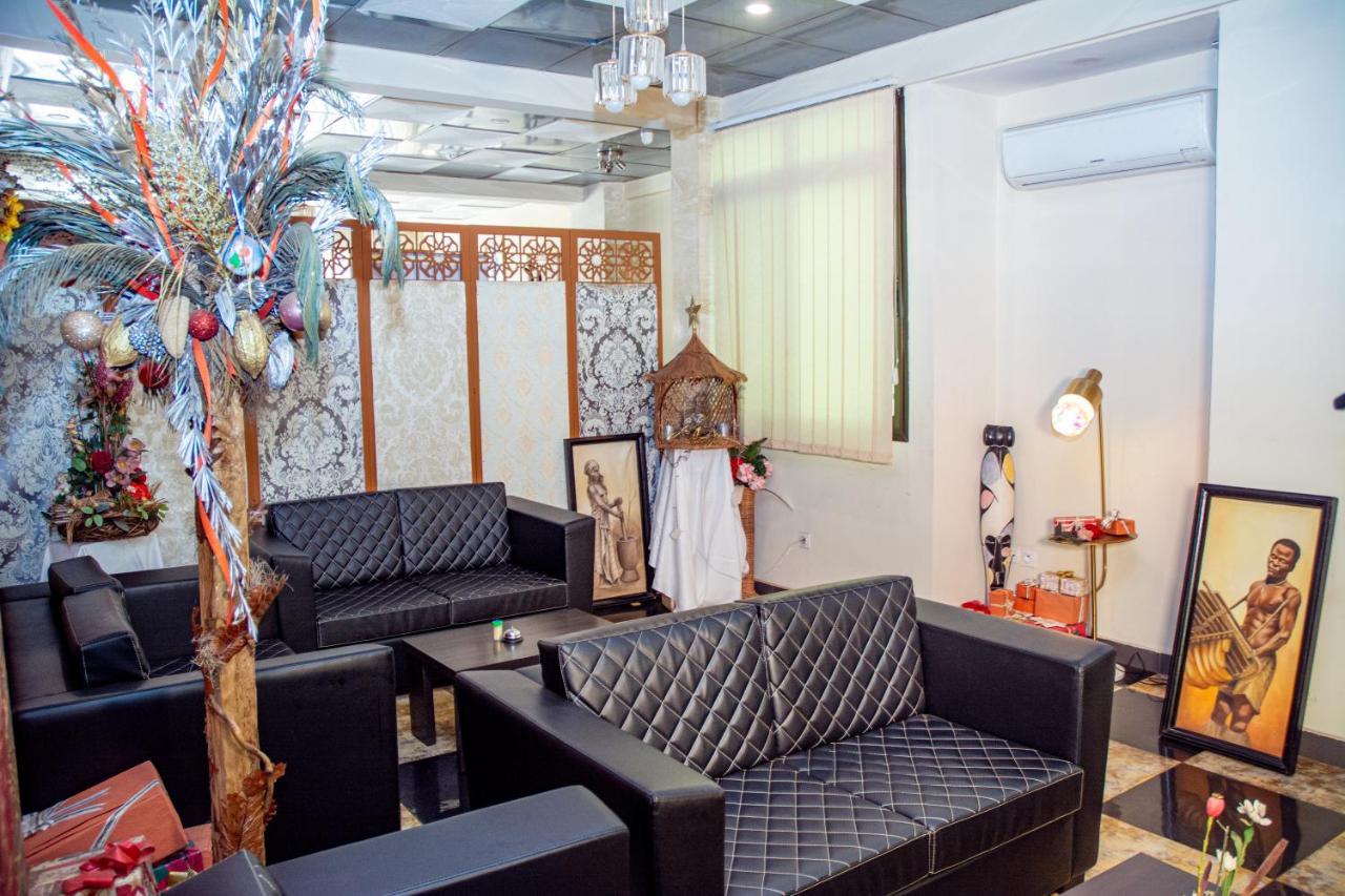New Heaven Hotel Yaounde Luaran gambar